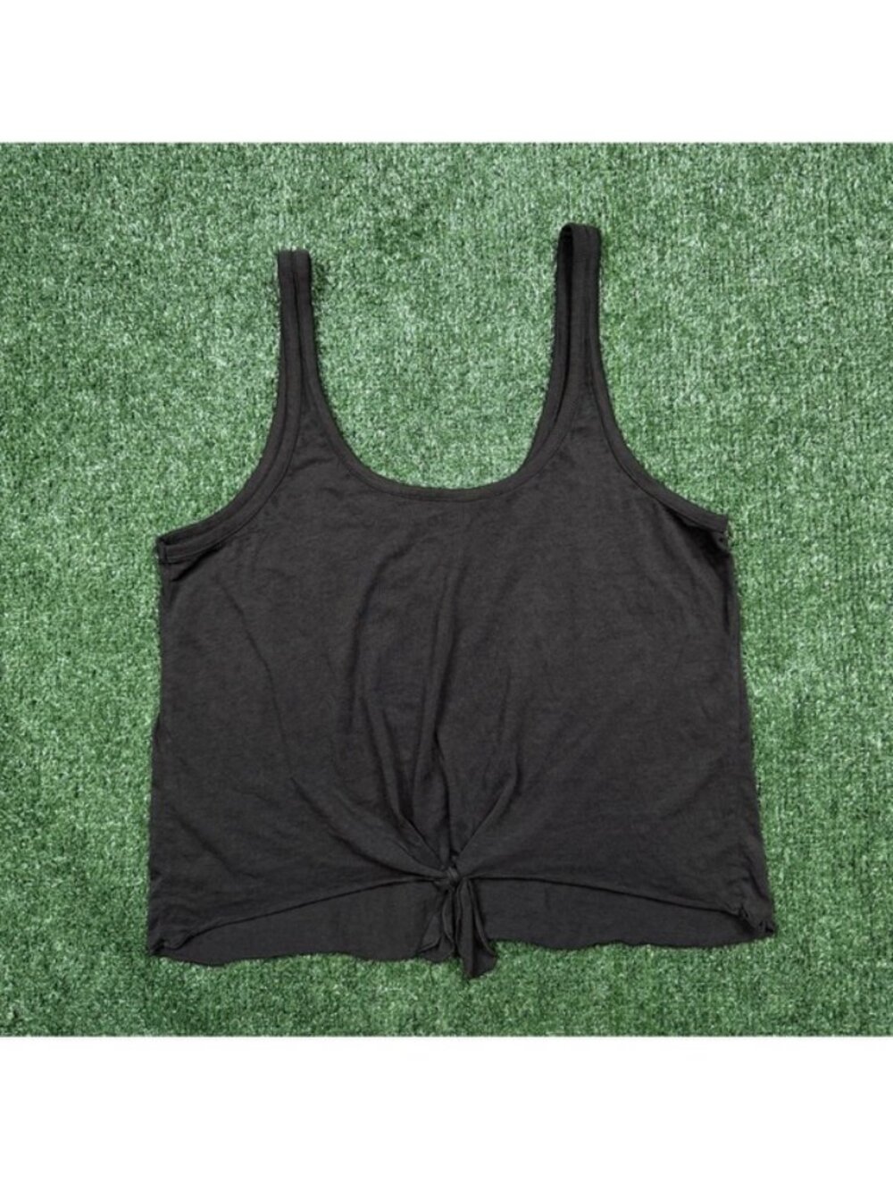 Chaser Tank Top Womens Size M Black Sleeveless Cropped Stretch Tee